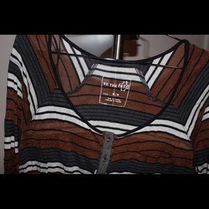 FREE PEOPLE TOP. NWT